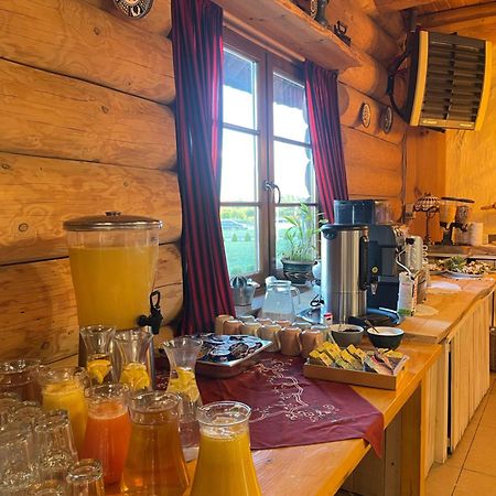 Hotel Pod Strzecha Келце Екстериор снимка