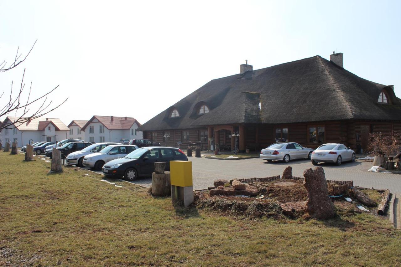 Hotel Pod Strzecha Келце Екстериор снимка