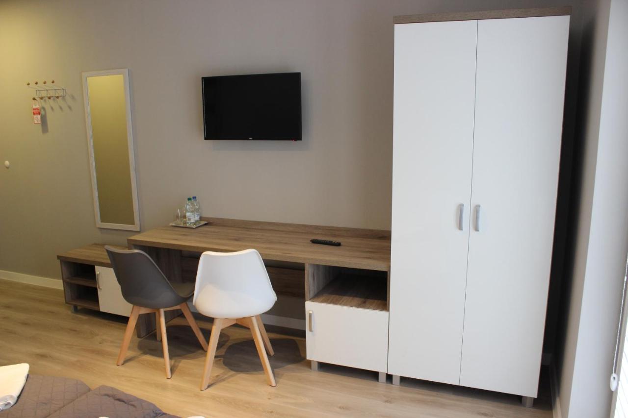 Hotel Pod Strzecha Келце Екстериор снимка