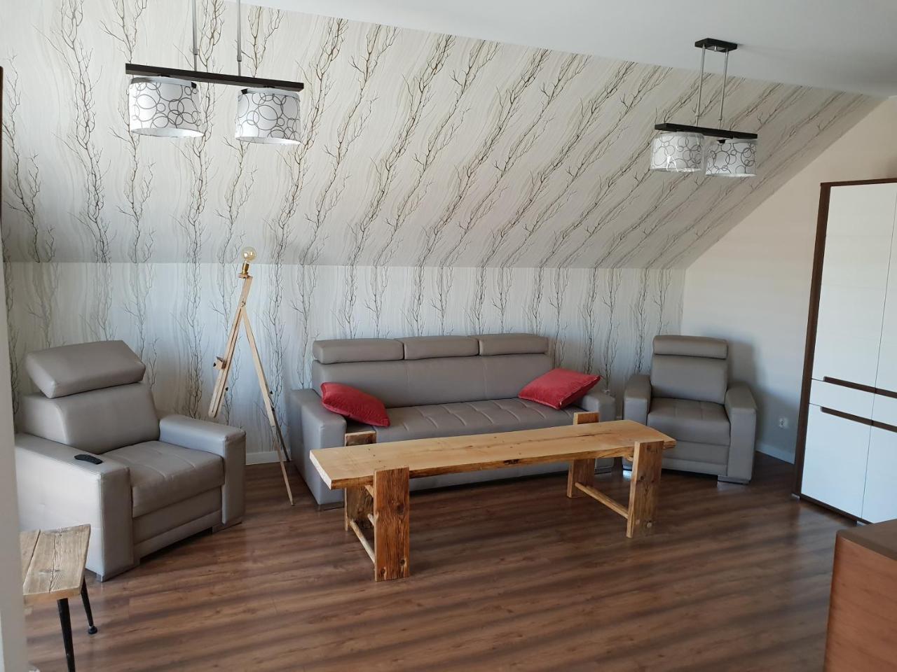 Hotel Pod Strzecha Келце Екстериор снимка